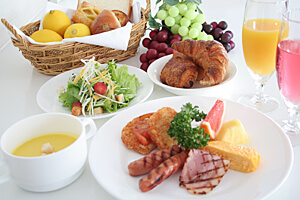 朝食ブッフェのご案内 (ホテルシェフが心を込めたお料理をご提供いたします)