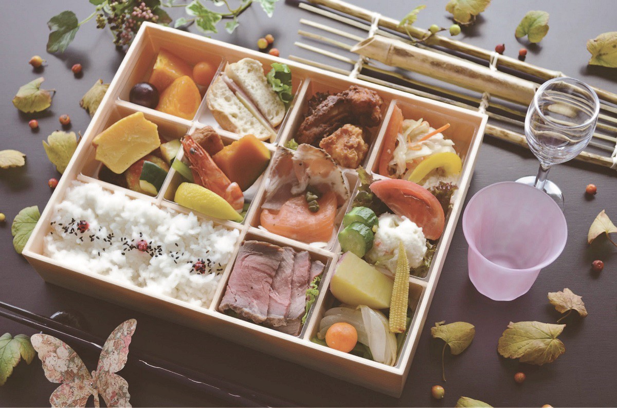 季節の素材弁当(一段)<br />2,000円(税別)