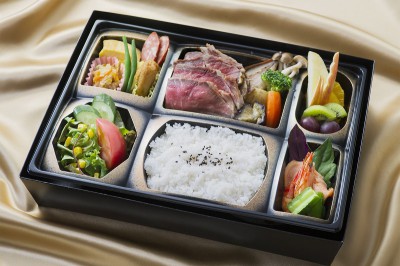 鹿児島黒牛焼肉弁当<br />2,700円(税別)