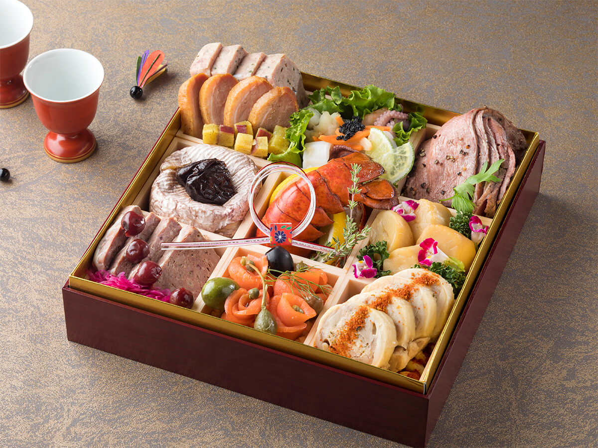 ベストウェスタンレンブラントホテル東京町田|カフェダイニング「パームツリー」特製 洋食おせち一段重